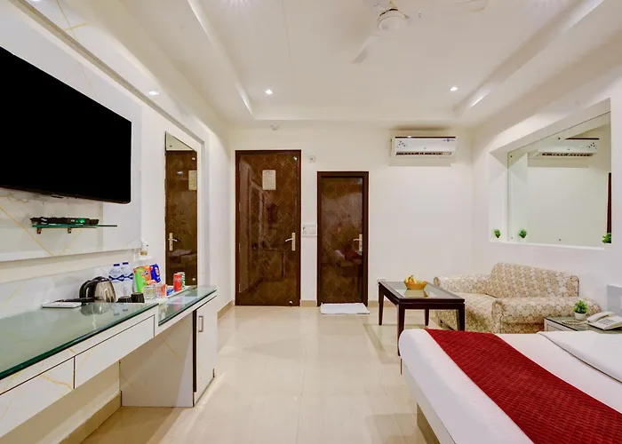 Hotel Krishna Deluxe-By Rcg Hotels Near New Delhi Train Station